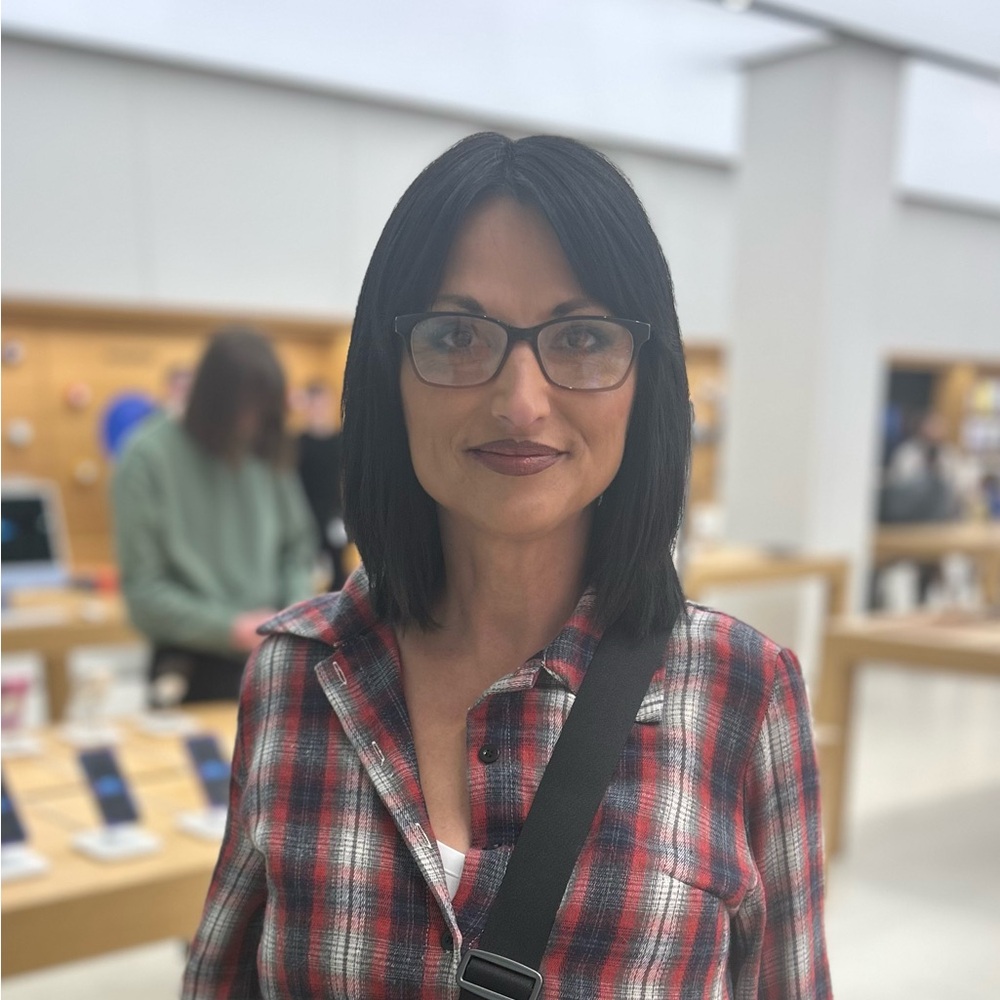 Meet your Posher, Wendy